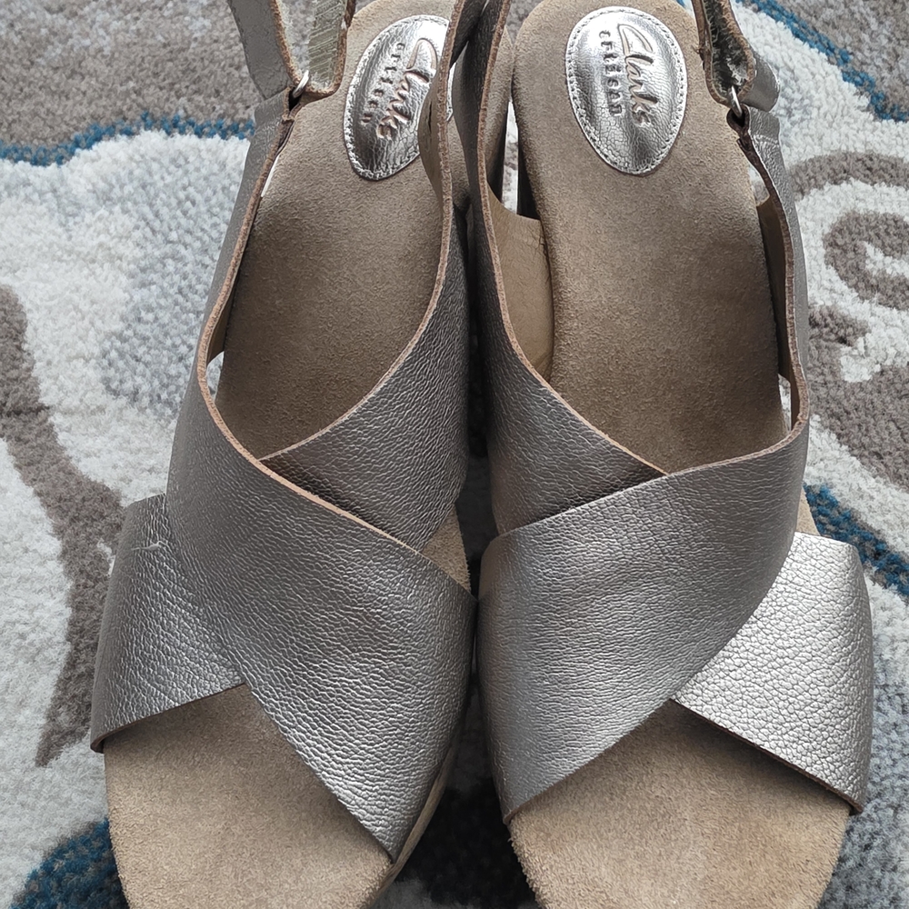 Clarks Women’s Pewter Metallic Crossover Wedge Sandals